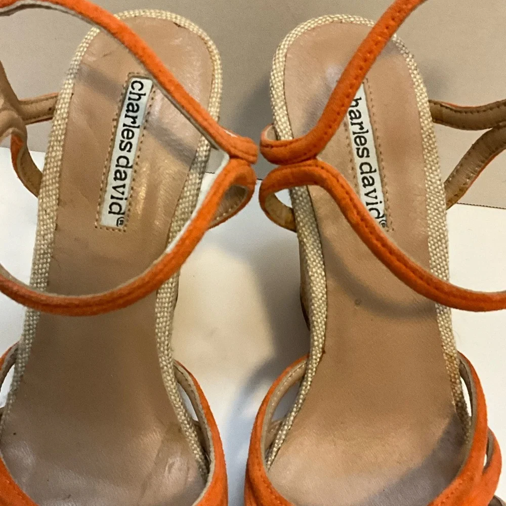Charles David Orange Wedges 8 - Picture 8 of 13